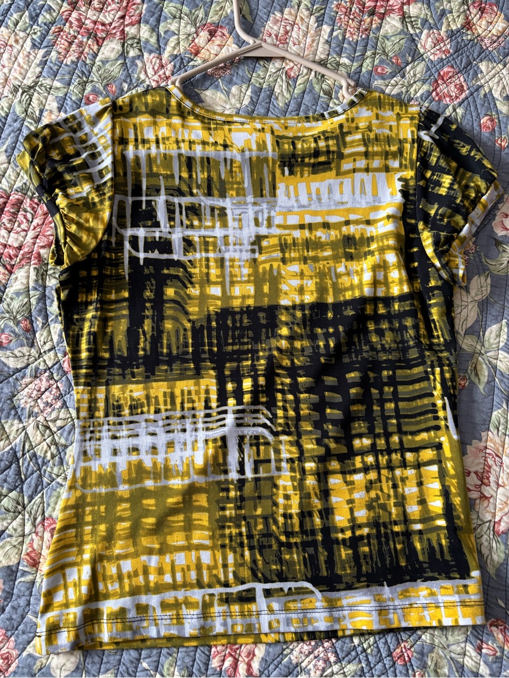 Worthington Abstract Print blouse